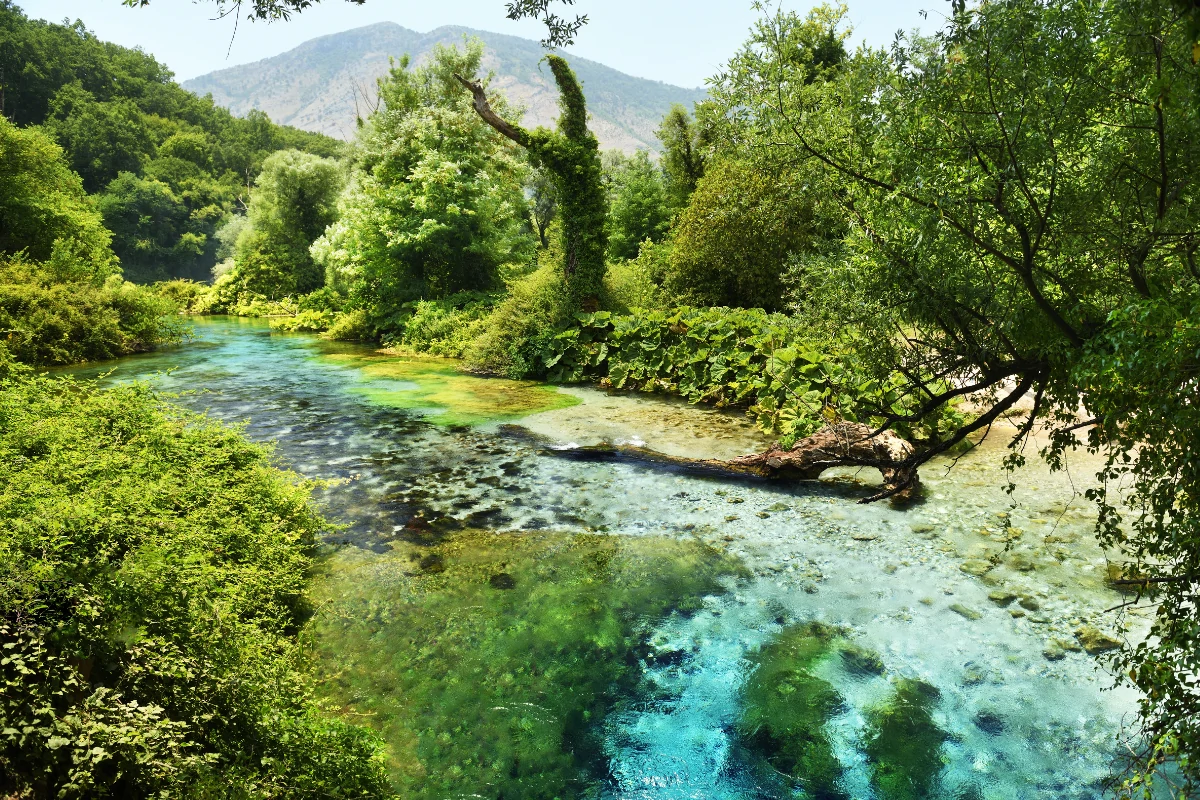 Syri i Kaltër – Błękitne Oko, Albania